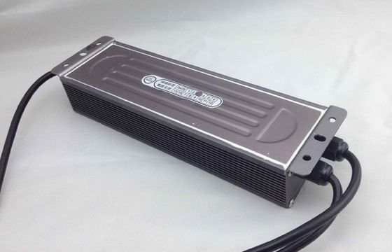 На открытом воздухе водоустойчивый занавес приведенный сетки IP67 DC24V DMX512 P62.5 RGB гибкий